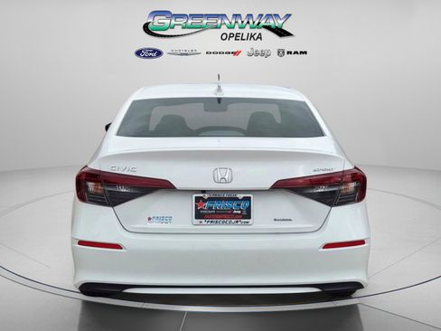Used 2025 Honda Civic Sport image 6
