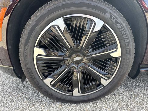 New 2025 Cadillac Escalade IQ Sport 1 image 10