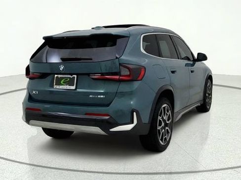 Used 2025 BMW X1 xDrive28i AWD/4WD image 7