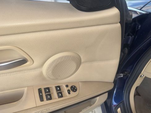 Used 2011 BMW 328i Sedan RWD image 6