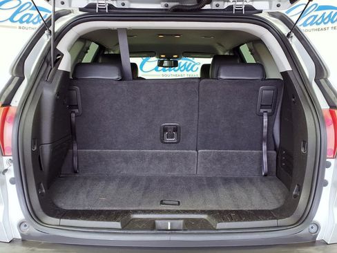 Used 2012 Chevrolet Traverse LT w/ LPO, 'HIT The Road' Package image 11