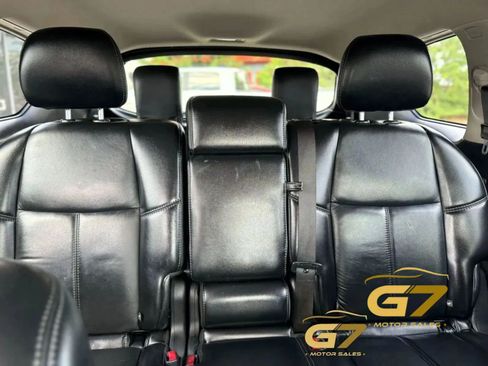 Used 2019 Nissan Pathfinder SL AWD/4WD image 12