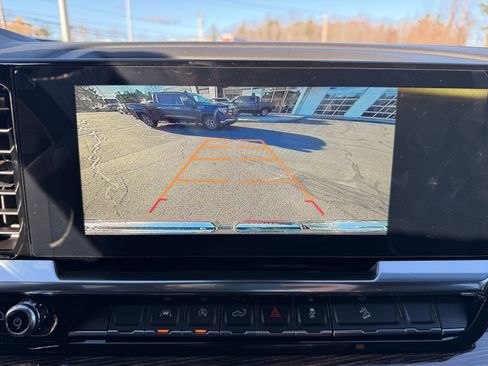 New 2026 GMC Sierra 1500 SLE w/ X31 Off-Road Package image 16