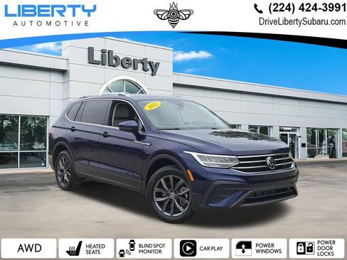 Used 2022 Volkswagen Tiguan SE AWD/4WD image 1