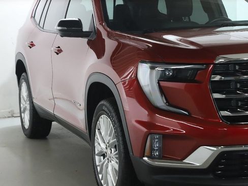 Used 2024 GMC Acadia Elevation FWD image 8