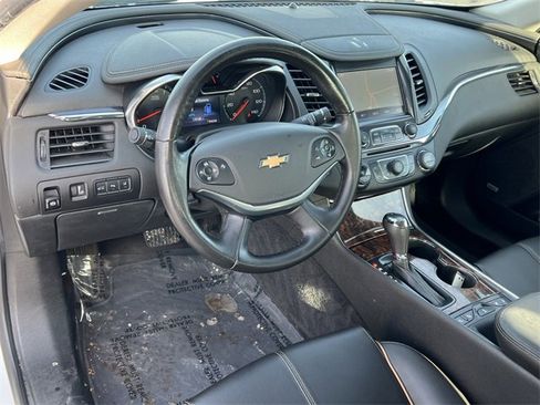 Used 2014 Chevrolet Impala LT image 16