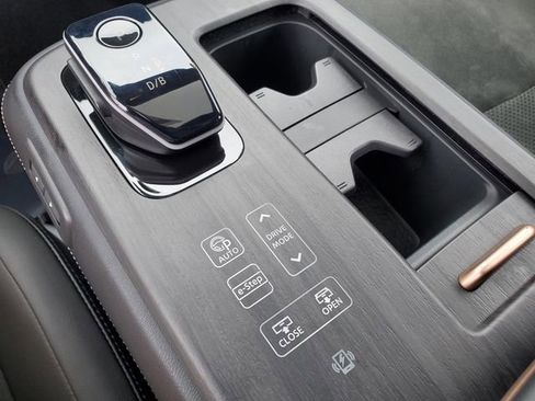 Certified 2023 Nissan Ariya FWD image 24