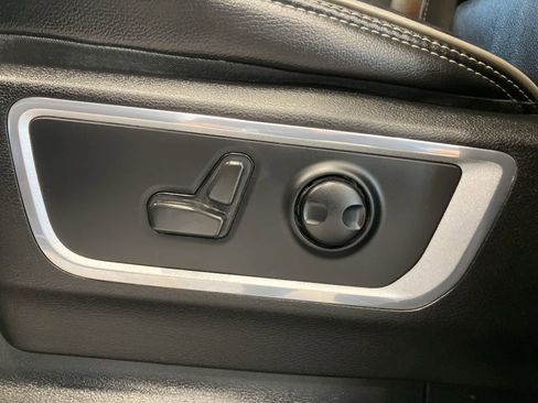 Used 2022 RAM 1500 Laramie image 11