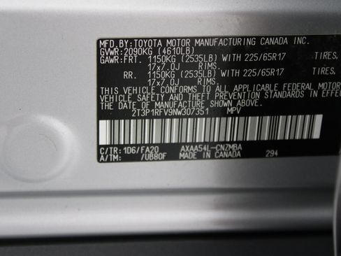 Used 2022 Toyota RAV4 XLE AWD/4WD image 39