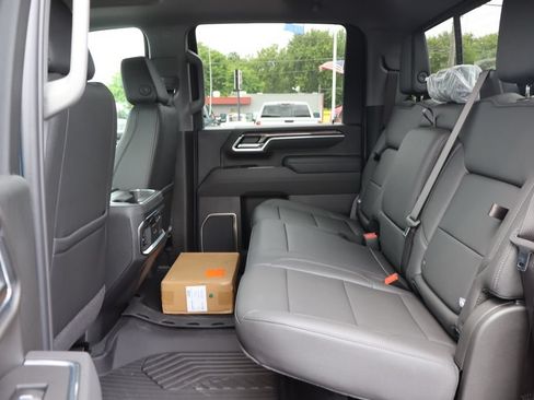 New 2026 Chevrolet Silverado 3500 LTZ w/ LTZ Convenience Package AWD/4WD image 19