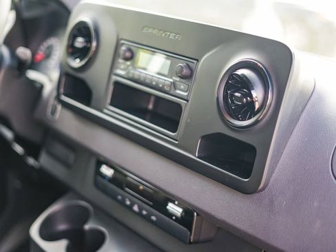 Used 2023 Mercedes-Benz Sprinter 2500 image 12