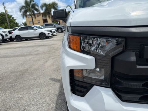 Used 2024 Chevrolet Silverado 1500 Custom RWD image 4