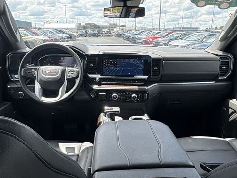 Certified 2024 GMC Sierra 1500 Elevation w/ Elevation Premium Package AWD/4WD image 20