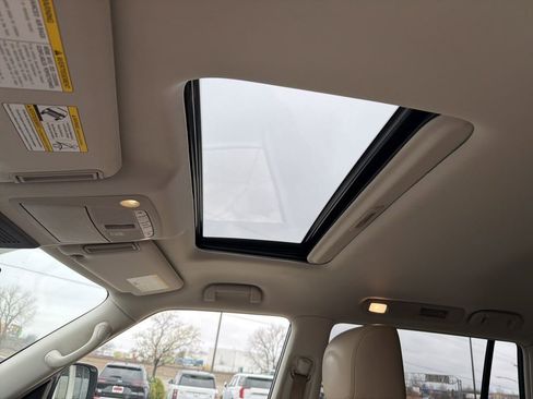 Used 2023 Nissan Armada Platinum w/ Captain's Chairs Package image 15