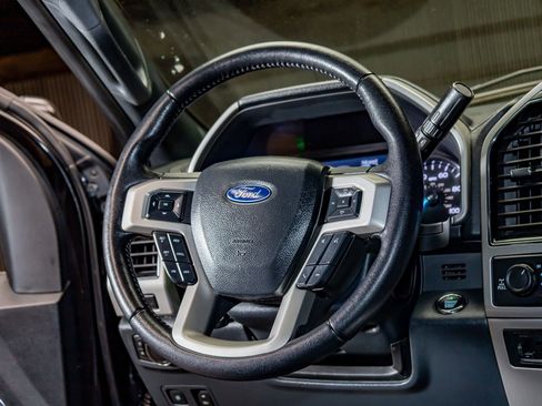 Used 2022 Ford F250 Lariat w/ Tremor Off-Road Package image 18