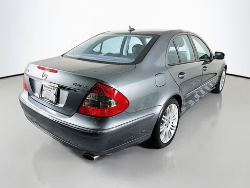 Used 2008 Mercedes-Benz E 350 4MATIC Sedan image 9