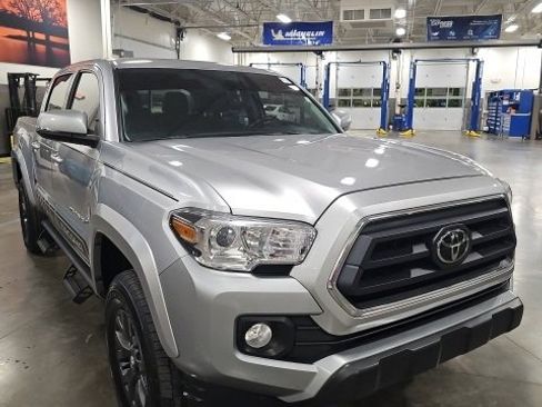 Used 2023 Toyota Tacoma SR5 image 4