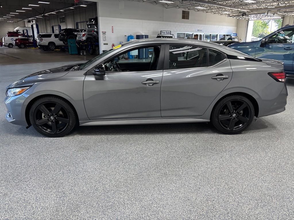 Used 2021 Nissan Sentra SR FWD image 4