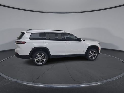 New 2026 Jeep Grand Cherokee L Limited AWD/4WD image 16