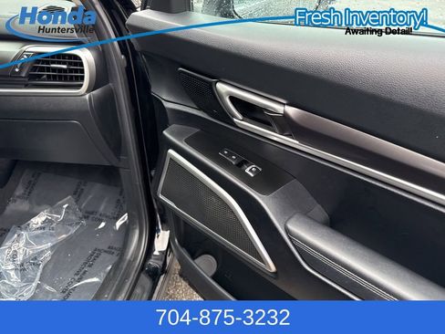 Used 2023 Kia Telluride S w/ S Sunroof Package image 18