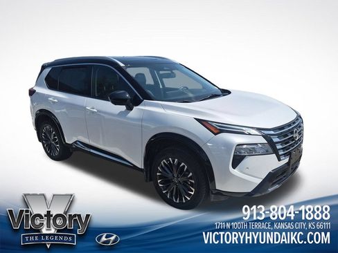 Used 2024 Nissan Rogue Platinum w/ Platinum Premium Package AWD/4WD image 7