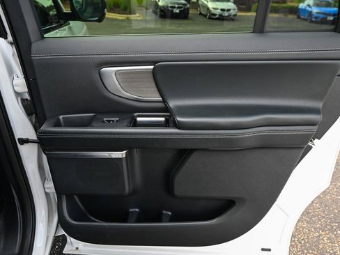 Used 2025 Ford Expedition Max Platinum AWD/4WD image 30