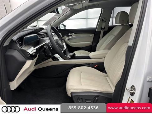 Used 2024 Audi Q8 e-tron Premium Plus image 12