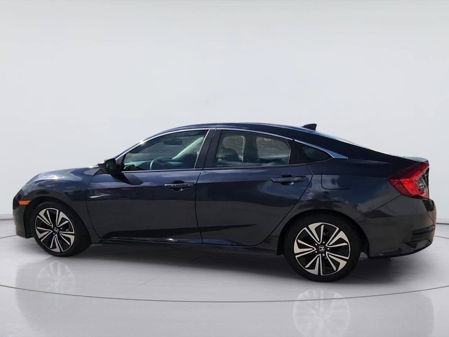 Used 2017 Honda Civic EX-L image 6