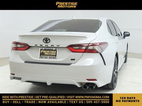 Used 2024 Toyota Camry SE image 6