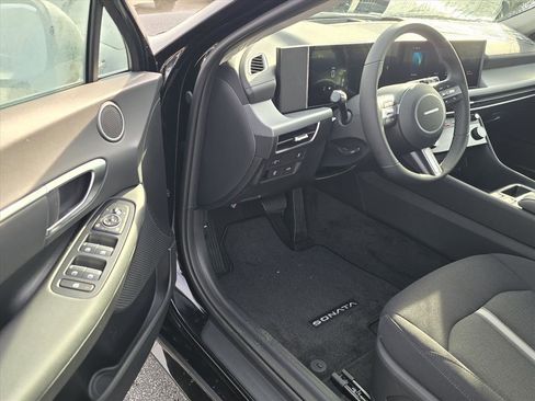 New 2026 Hyundai Sonata SEL image 9