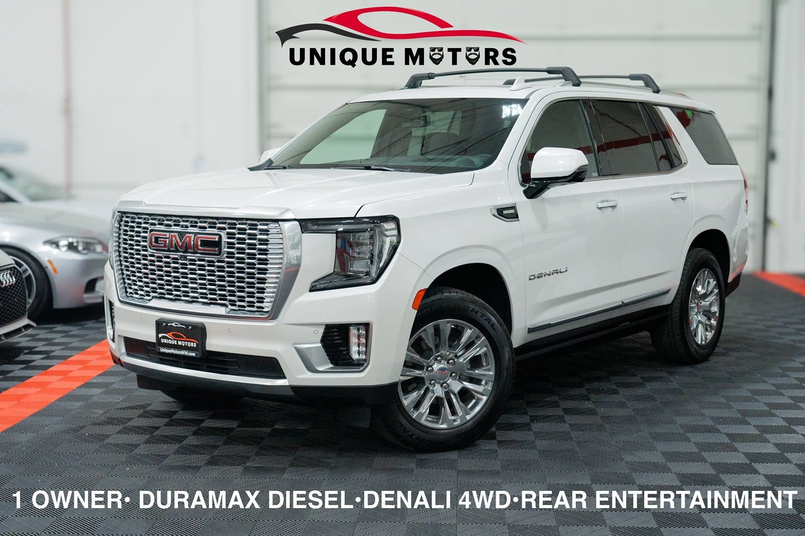 Used 2024 GMC Yukon Denali AWD/4WD image 1