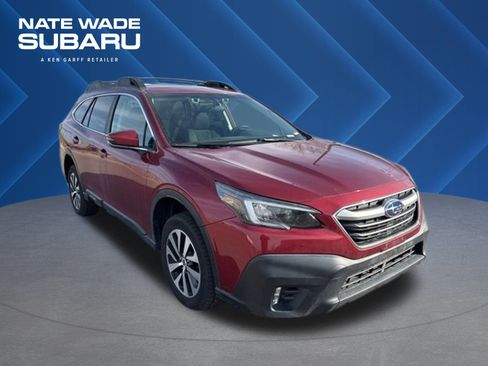 Used 2020 Subaru Outback Premium image 1