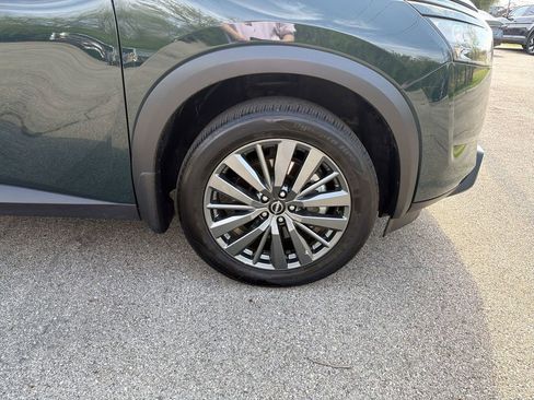 Certified 2025 Nissan Pathfinder SL w/ SL Premium Package FWD image 14