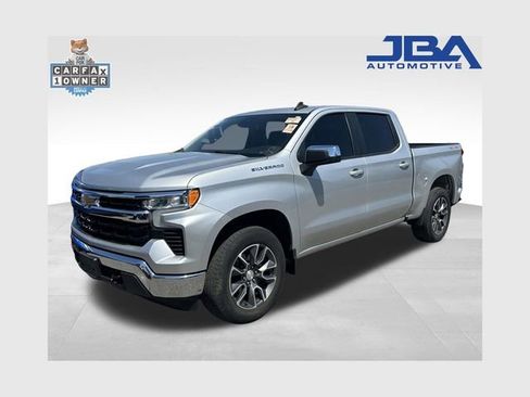 Used 2022 Chevrolet Silverado 1500 LT AWD/4WD image 1