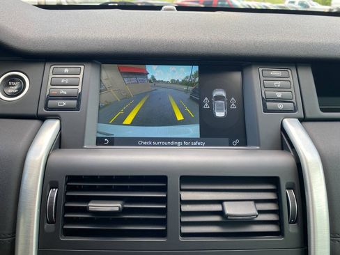 Used 2017 Land Rover Discovery Sport HSE AWD/4WD image 16