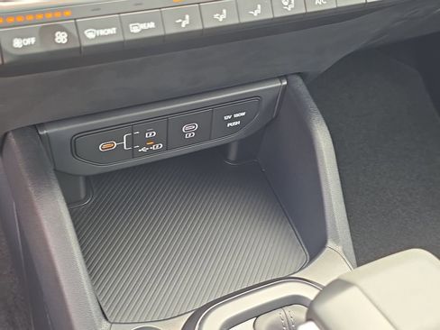New 2026 Kia K4 FWD image 25