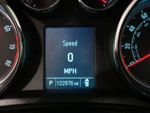 Used 2015 Buick Encore Convenience image 36