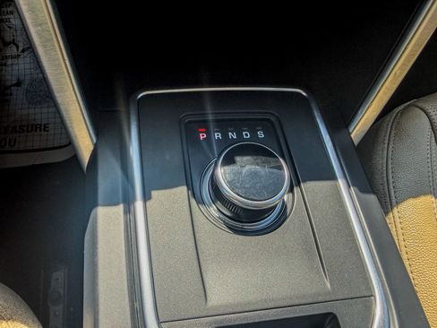 Used 2019 Land Rover Discovery Sport HSE AWD/4WD image 23