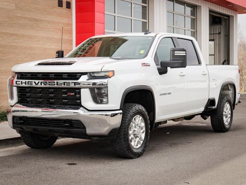 Used 2023 Chevrolet Silverado 2500 LT image 8