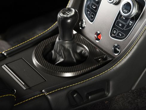 Used 2016 Aston Martin V8 Vantage GT RWD image 37