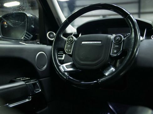Used 2015 Land Rover Range Rover Supercharged AWD/4WD image 39