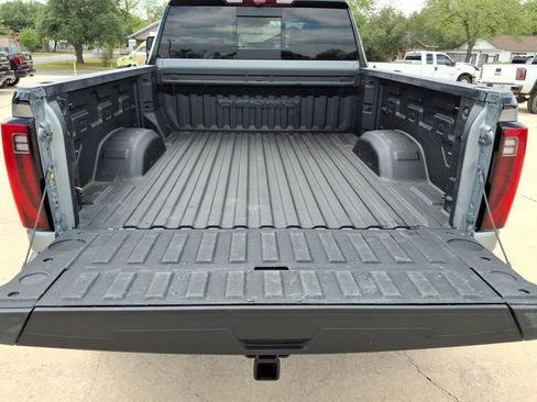 Used 2024 GMC Sierra 2500 Denali Ultimate AWD/4WD image 14
