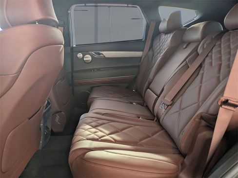 New 2025 Genesis GV80 3.5T Prestige image 11