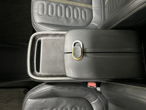 Used 2023 Rivian R1S Adventure image 31