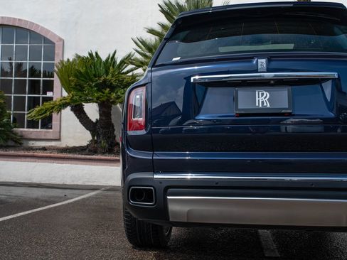 Used 2019 Rolls-Royce Cullinan image 45