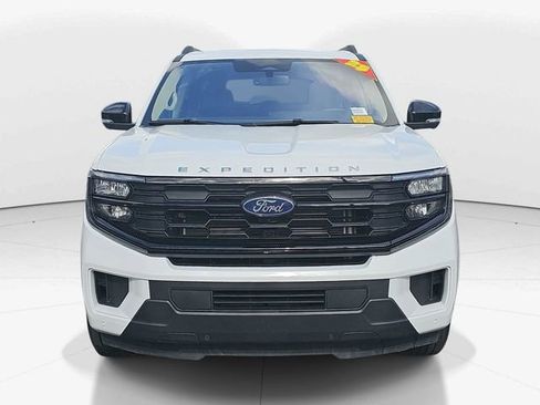 Used 2025 Ford Expedition Max Active image 8