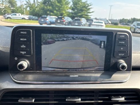 Used 2020 Kia Telluride LX FWD image 4
