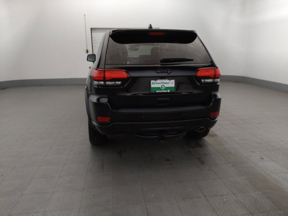 Used 2018 Jeep Grand Cherokee Altitude AWD/4WD image 6
