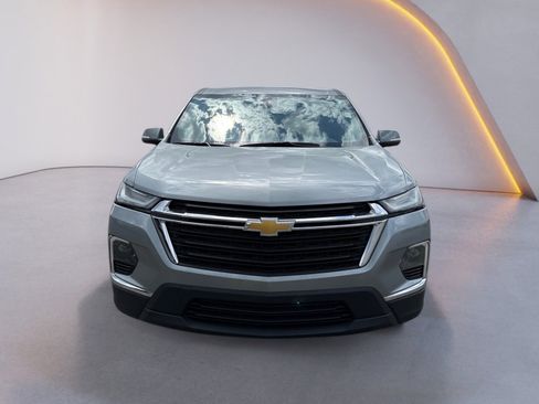 Used 2023 Chevrolet Traverse LS w/ Safety Package FWD image 8
