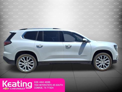 Used 2025 GMC Acadia Denali w/ Super Cruise Package FWD image 8